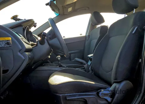 2011 Kia Forte Ex z USA, uszkodzony, nr VIN KNAFU4A26B5453483